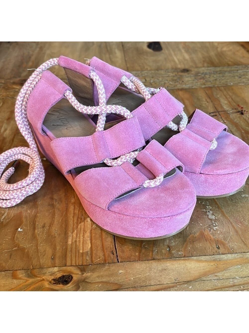 Bettye by Bettye Muller Daniela Taffy Pink Suede Rope Up Platform Sandals 6